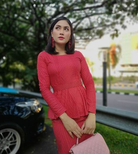 Instagram @fashasandha Bahagia dengan kehidupan sekarang.